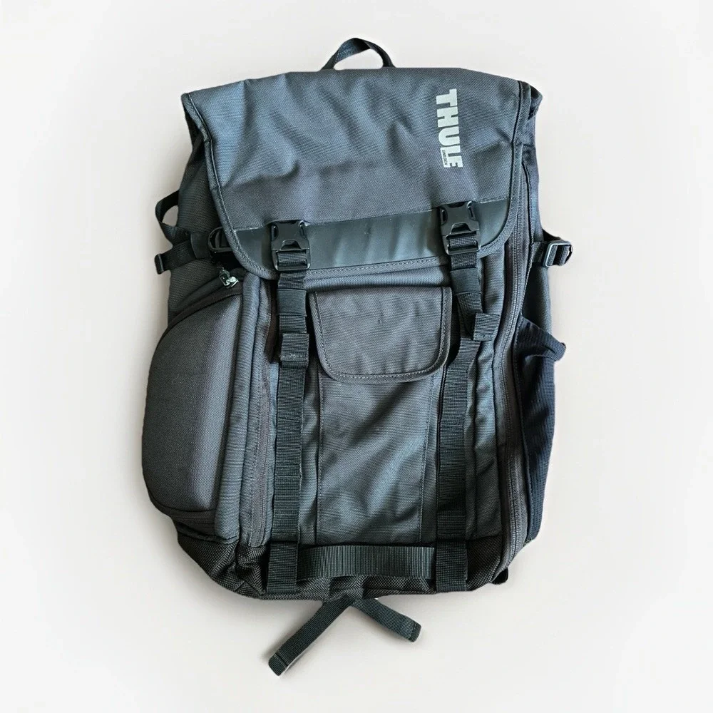 THULE‎ Sweden Backpack Laptop Bag 25L Black Shadow Gray | 18